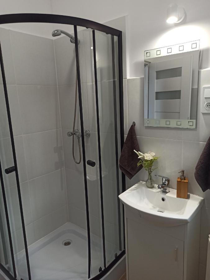 Cztery Katy W Rynku Apartment วาลบ์จิก ภายนอก รูปภาพ