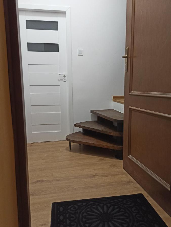 Cztery Katy W Rynku Apartment วาลบ์จิก ภายนอก รูปภาพ
