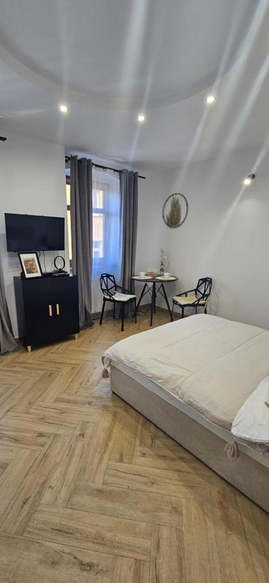 Cztery Katy W Rynku Apartment วาลบ์จิก ภายนอก รูปภาพ